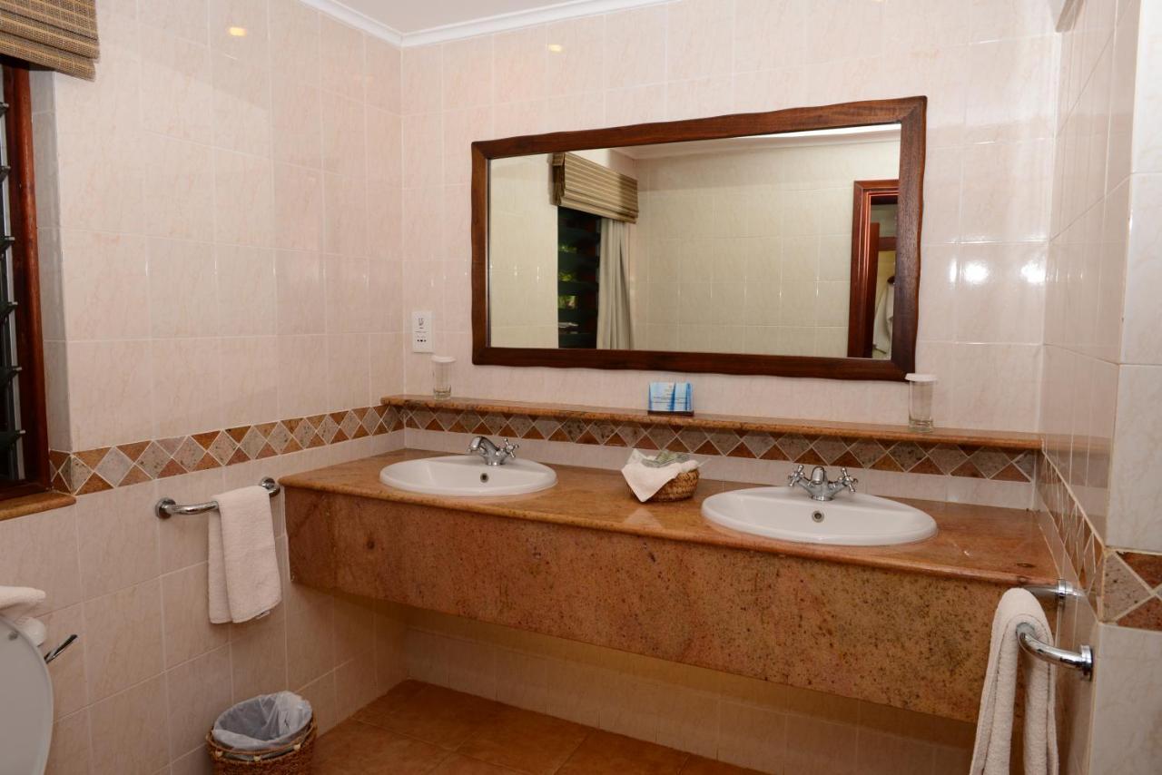 Kilaguni Serena Safari Lodge Tsavo Екстериор снимка