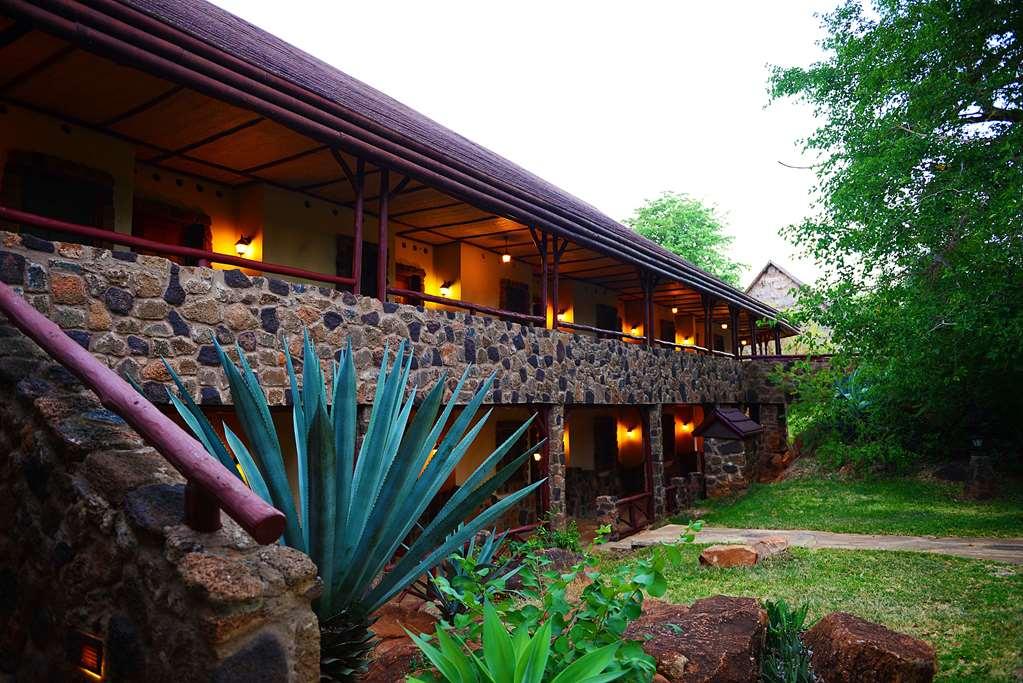 Kilaguni Serena Safari Lodge Tsavo Екстериор снимка