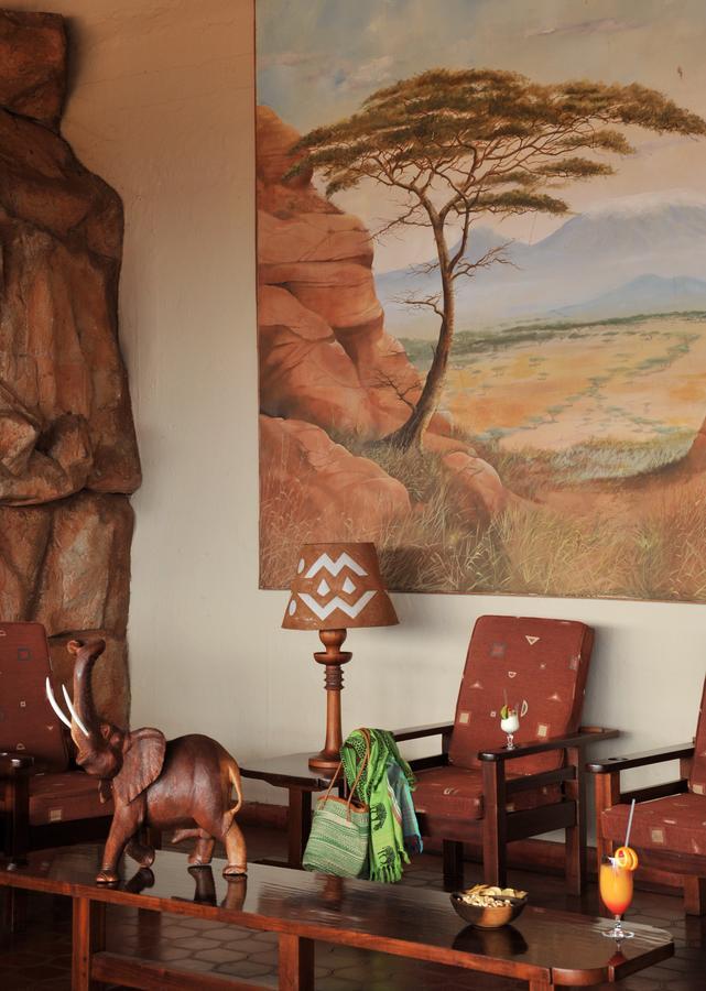 Kilaguni Serena Safari Lodge Tsavo Екстериор снимка